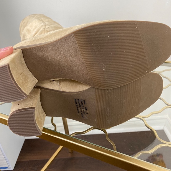 GROOVE Beige Faux Suede Go-Go Boots Stretch Boots Size 7.5, 2.75" Heel - Picture 9 of 11